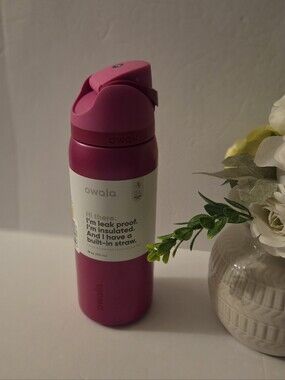 Minor Dents And Scuff NWT Owala Pink Insulated Stainless Steel Water Bottle